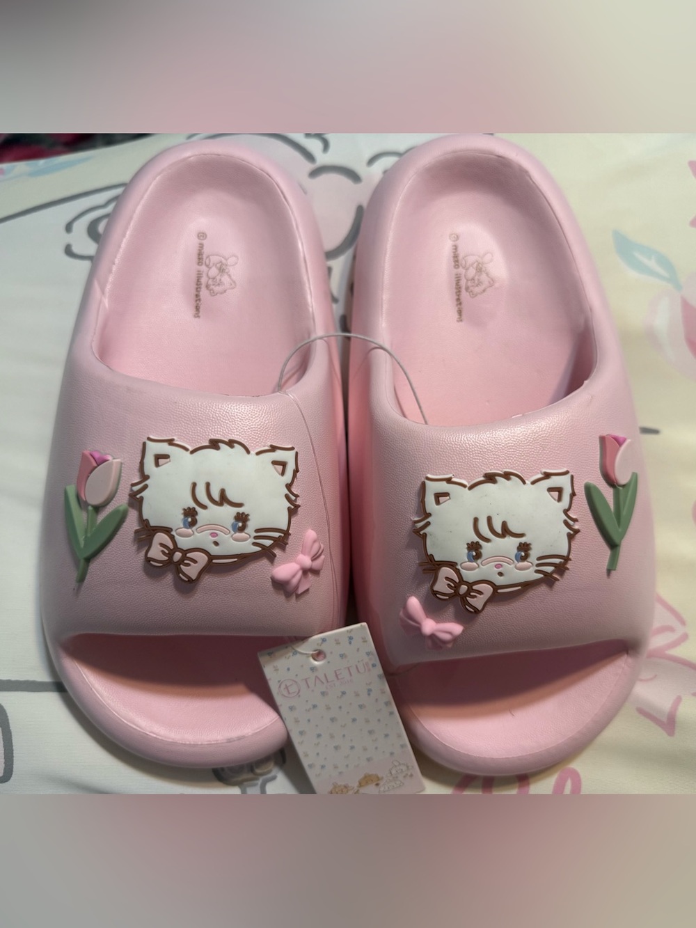 🆕 Mikko Illustrations Mousse Pink Slippers